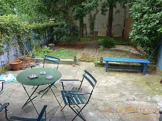 Rented by aptsandlofts.com | media 8