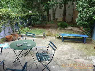 Rented by aptsandlofts.com