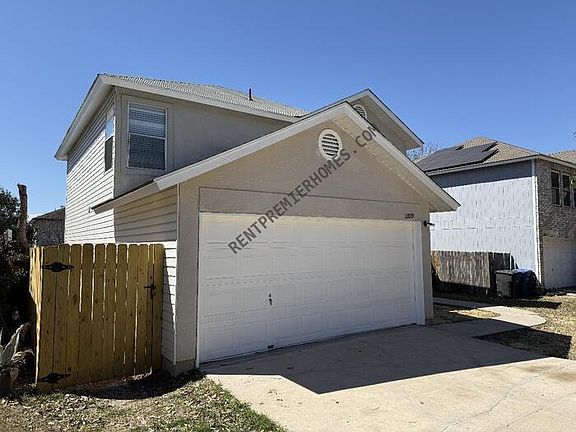 3rd image of 13019 Woller Crk NW