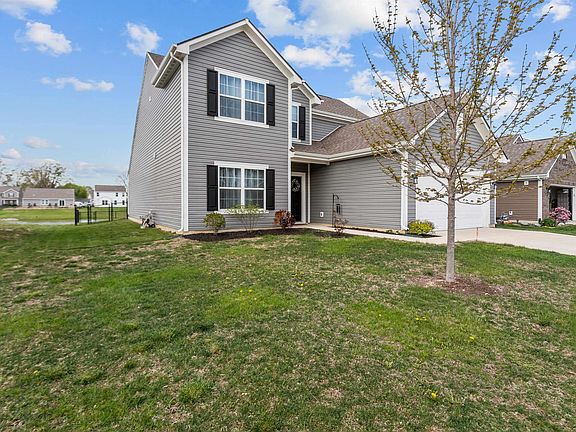 3rd image of 3311 Somers Dr