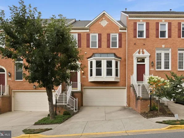 1789 Dawson St, Vienna, VA 22182