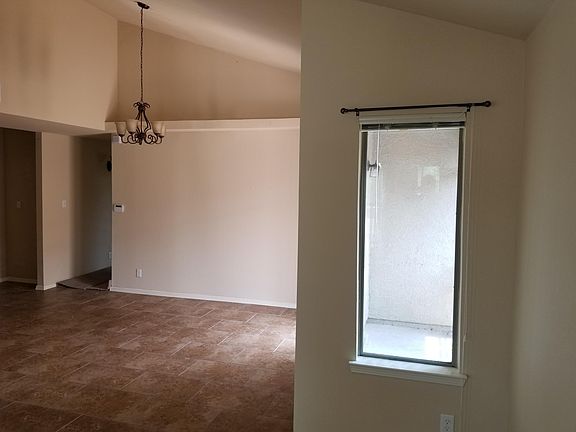 5th image of 510 Emerald Dunes Pl