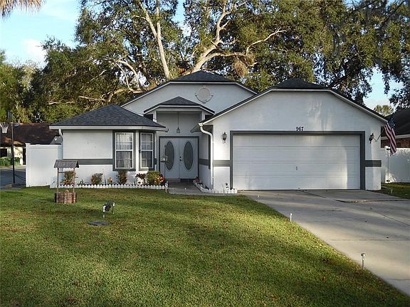 2nd image of 967 Belle Oak Dr
