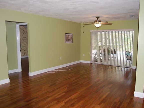 5th image of 3572 Dove Hollow Ct