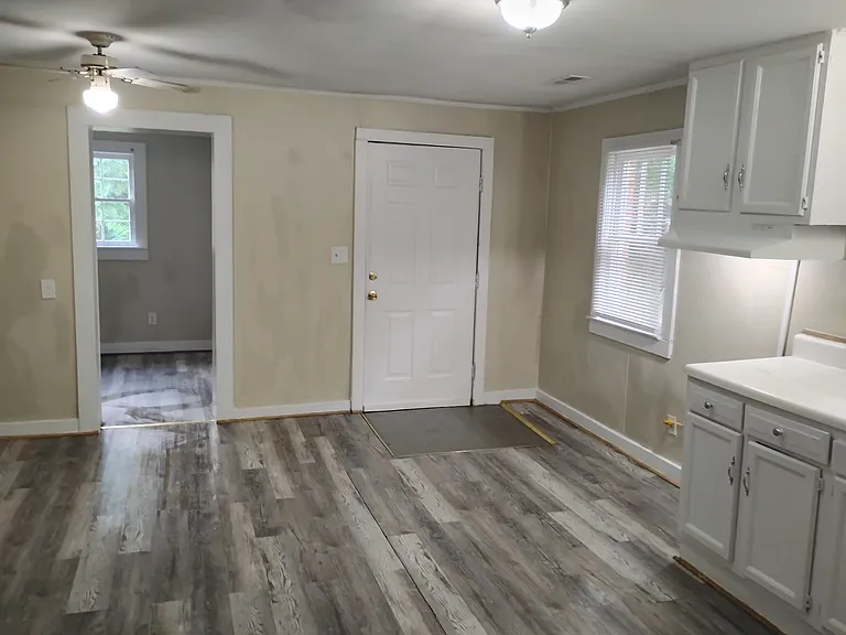 204 Chestnut St — Photo 7