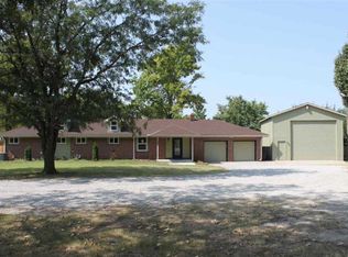 10242 W Taylor Ave, Wichita, KS 67212