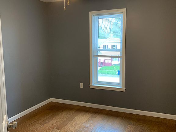 4th image of 529 Corunna Ave #3