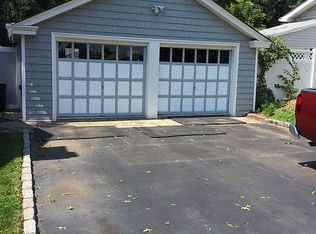 89 Plymouth St, Fairfield, NJ 07004