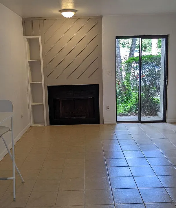 1515 NW 29th Rd #E1