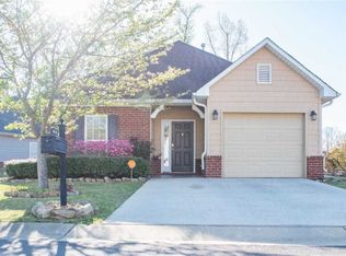6628 Woodford Ln, Bessemer, AL 35022