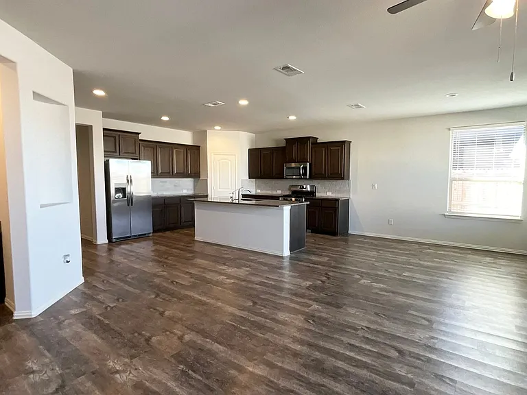 1219 Santa Clara Dr — Photo 10