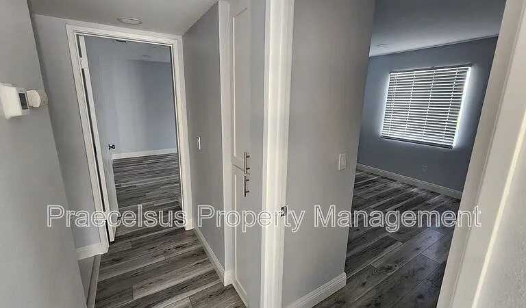 2047 Lakeridge Cir #104 — Photo 11