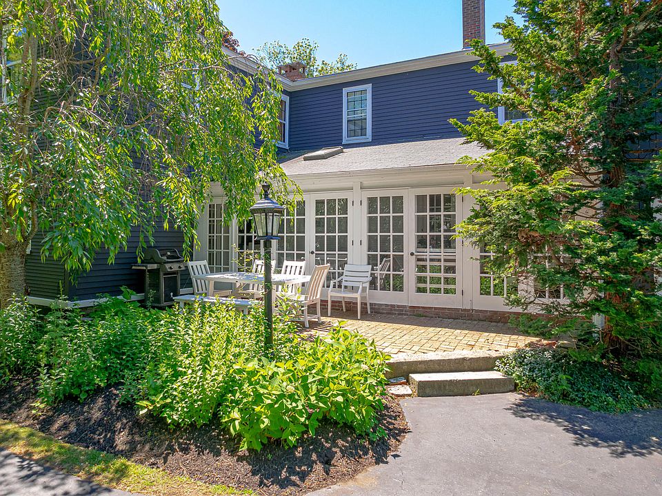 10 Chestnut St, Kennebunkport, ME 04046 Zillow