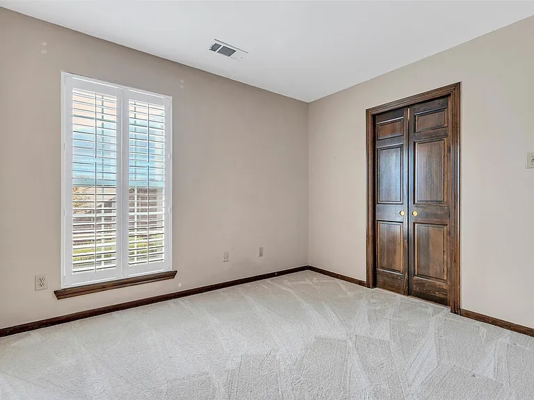 1127 Barkston Dr — Photo 36