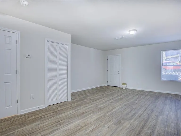 2340 Beaver Ruin Rd #15 — Photo 5