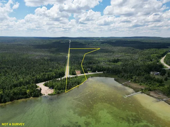 3511 Korthase Rd, Boyne City, MI 49712