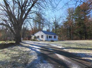 240 Unionville Feura Bush Rd, Feura Bush, NY 12067
