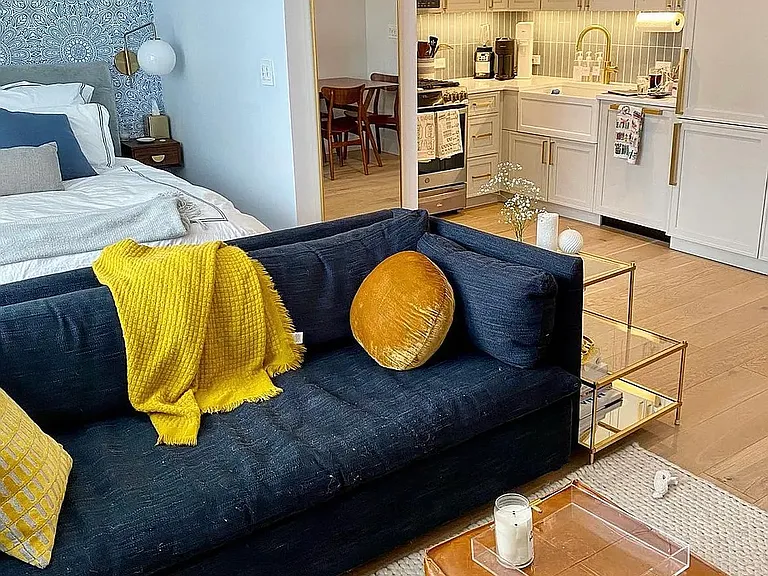241 E 76th St #4G — Photo 4