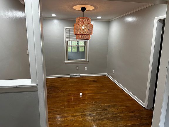 4th image of 111 Southland Dr