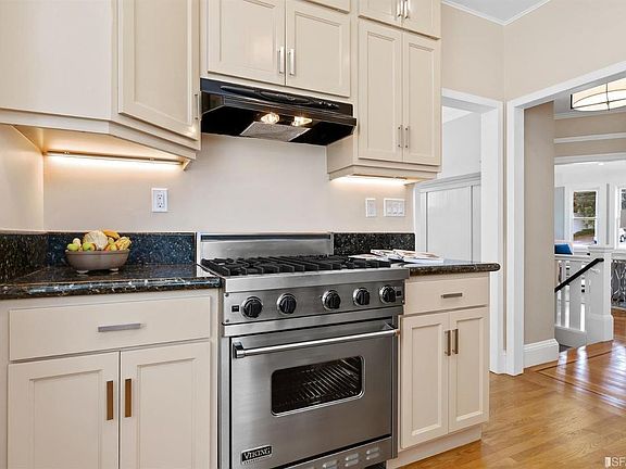 5th image of 130 Ortega St