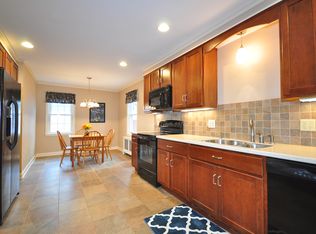 37 Boswell Rd, West Hartford, CT 06107