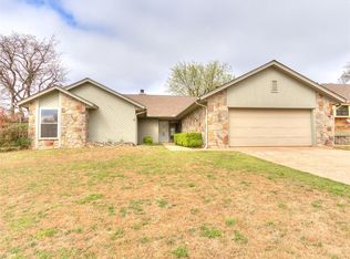 905 Sandhurst Dr, Edmond, OK 73034