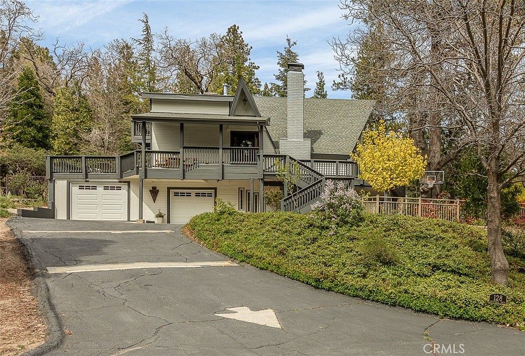 128 Brentwood Dr