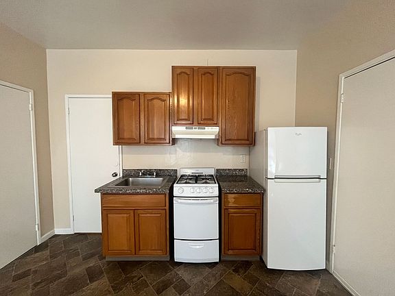 5th image of 344 N 3rd St #3