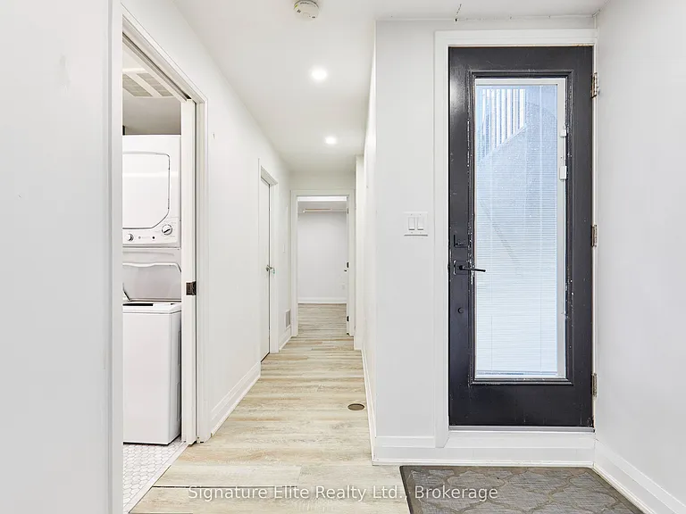 157 Dovercourt Rd #BASEMENT — Photo 8