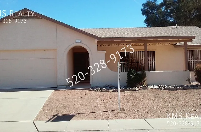 5451 S Southern Oak Dr — Photo 1