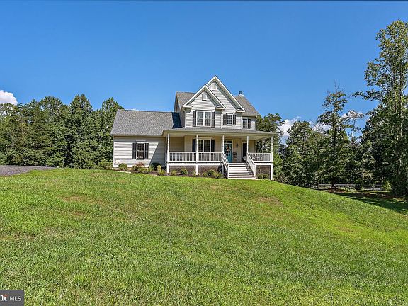 3rd image of 14212 Dutch Dr