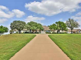2005 Lakeshore Dr, Cleburne, TX 76033