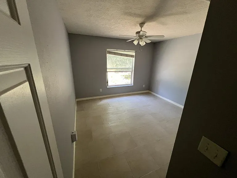1091 N Lion Cub Point — Photo 6