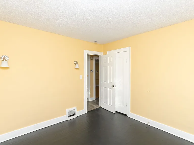 7210 Bellefontaine Ave — Photo 9