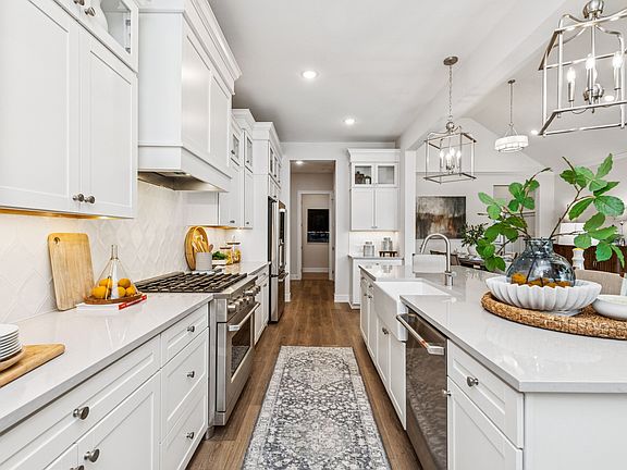 Kitchen with vast island