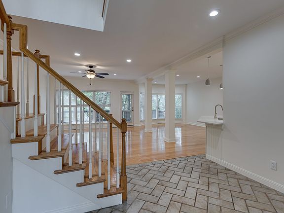 3rd image of 1162 Culpepper Cir