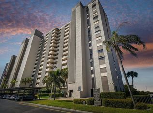 7050 Sunset Dr S APT 203, South Pasadena, FL 33707