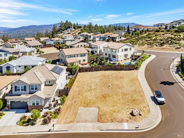 3987 Millbrook Drive, Santa Rosa, CA 95404