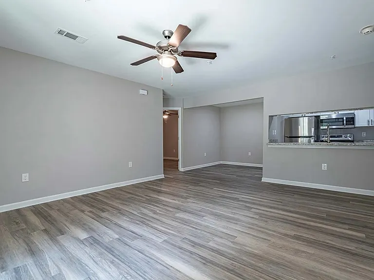 Azure Cove Apartment Homes — Photo 53