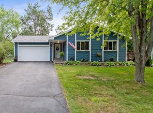 518 Prairie Dr N, Hudson, WI 54016