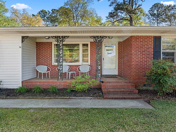 5th image of 2090 Little Lamb Rd.