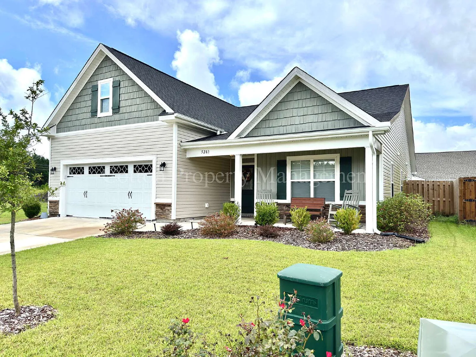 4 bed, 3.0 bath, 2051 sqft, $2,275 — Photo 3
