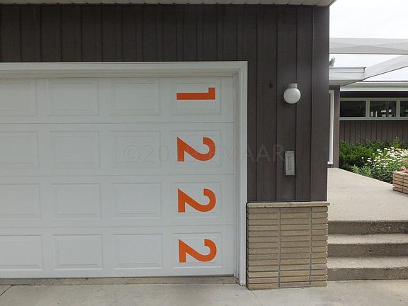 3rd image of 1222 1st St S