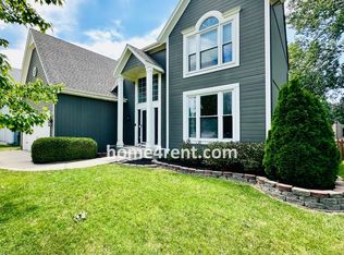 15700 S Apache St, Olathe, KS 66062