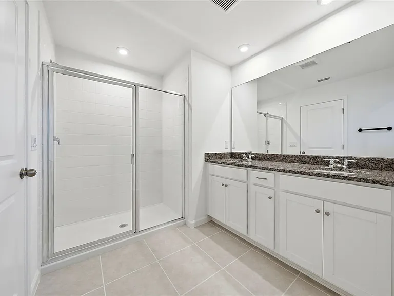 132 Royal Ranch Rd — Photo 8