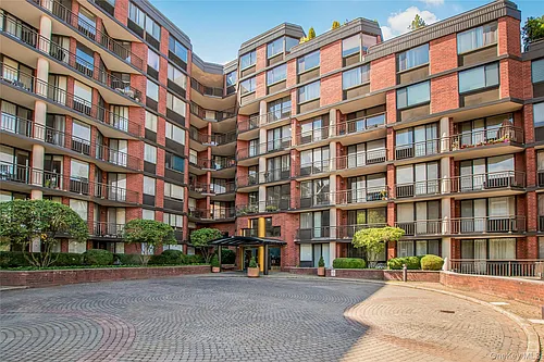 50 E Hartsdale Ave #3V Photo 1