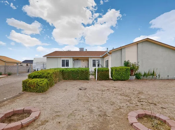 834 Nyasa Rd SE, Rio Rancho, NM 87124