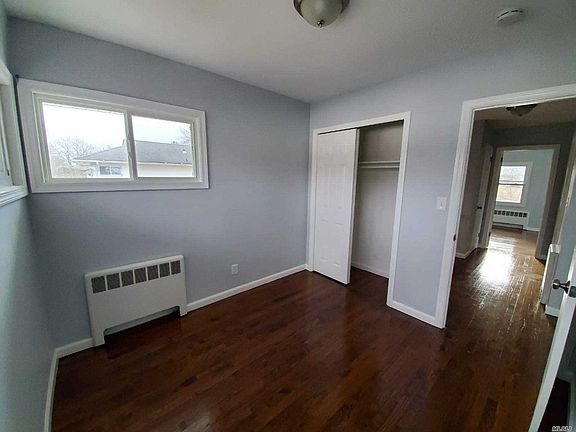4th image of 390 Leslie Ln
