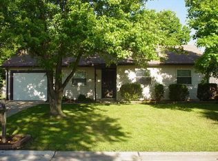 1917 Winter Hill Dr, O'Fallon, MO 63366