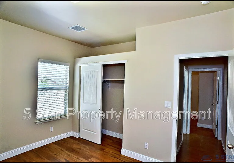 2200 Willie Mier St — Photo 35